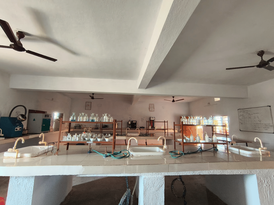 HGEA College of Pharmacy Bokaro Labs photo 44